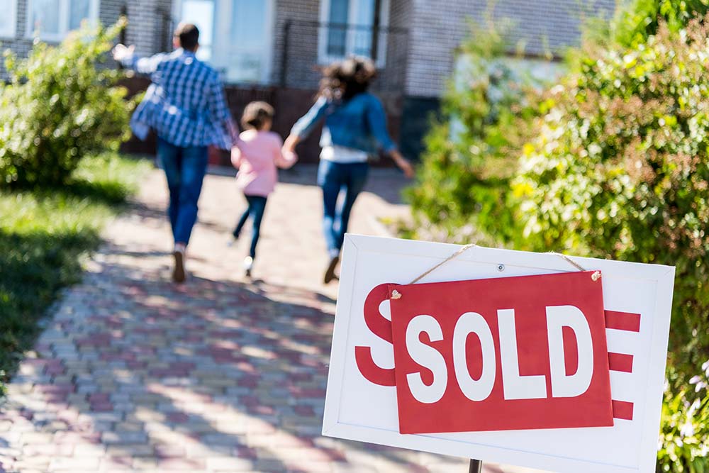 When is a Good Time to Buy or Sell a Home